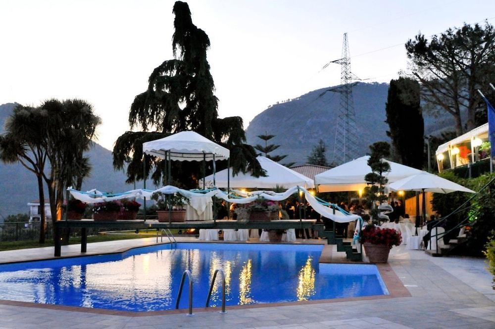 Hotel Diecimare Cava deʼ Tirreni Exterior foto